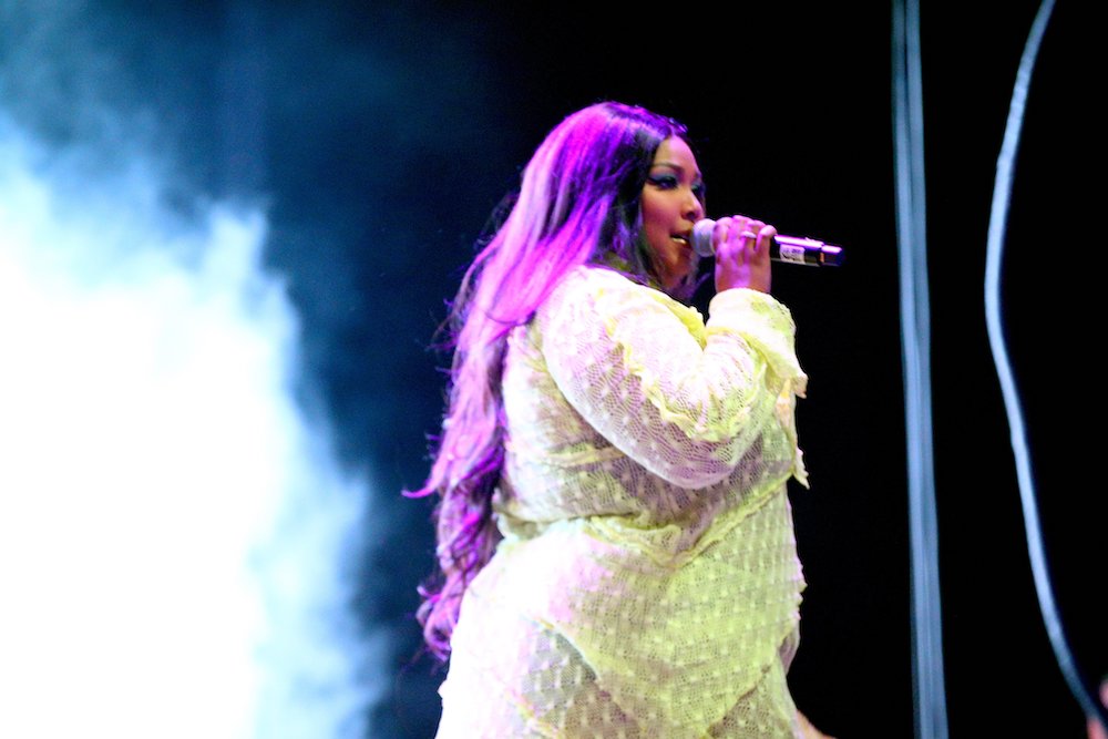 Lizzo Pulled Up to SXSW In a '60s-Style Lob — See Photo, Video