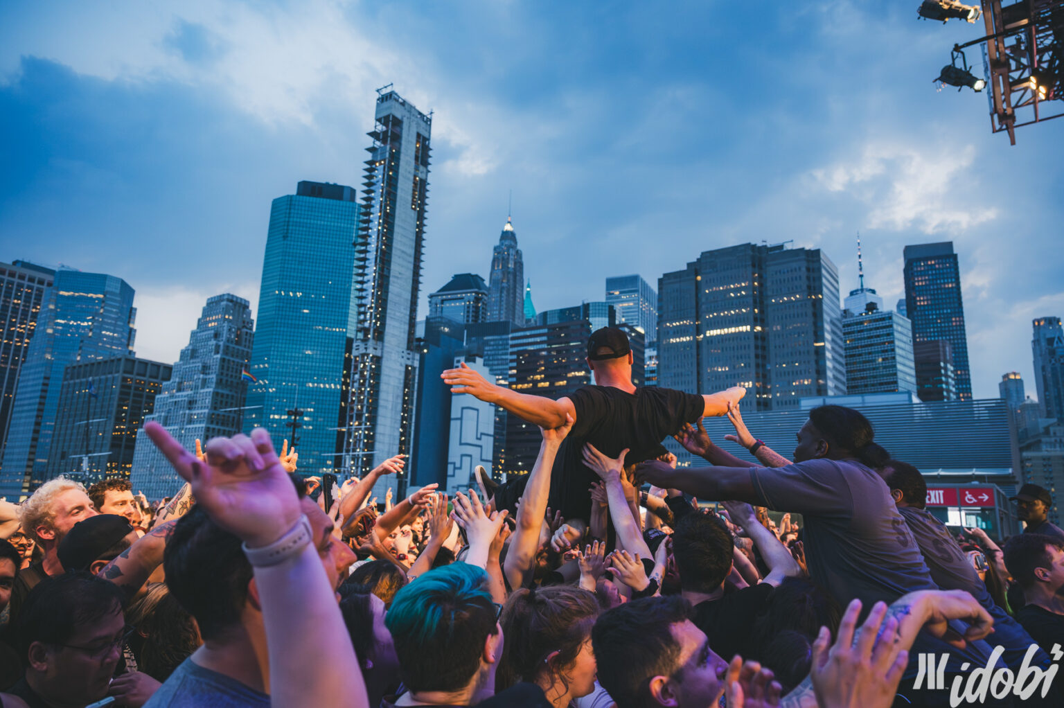 Free Alternative, PopPunk, Metal, and Indie Radio Stations