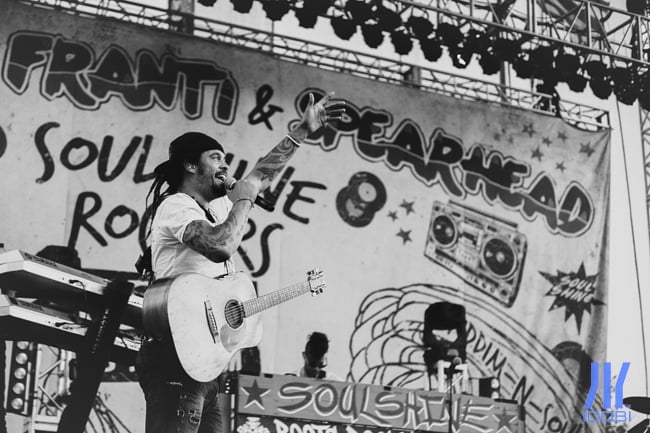 michael_franti_and_spearhead_11_07_2014_01