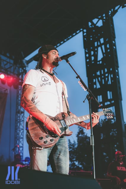 michael_franti_and_spearhead_11_07_2014_08
