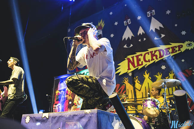 neckdeep_9584